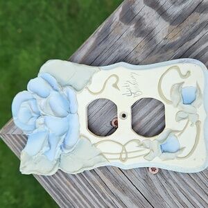 Vintage Handmade Heidi Dunaway Elegant Blue Floral Light Switch Cover Wood Resin